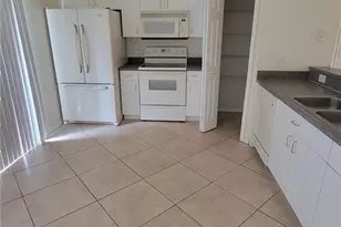 3733 Kitty Hawk Dr, Fort Myers, FL 33905 - Photo 4