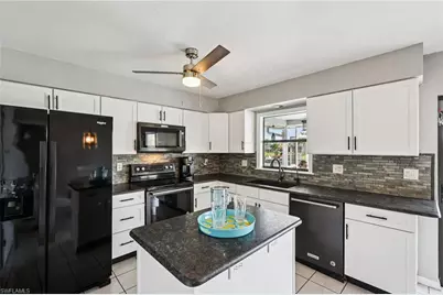 2129 SW 5th Pl, Cape Coral, FL 33991 - Photo 6