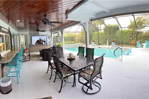 28404 Las Palmas Cir, Bonita Springs, FL 34135 - Photo 20