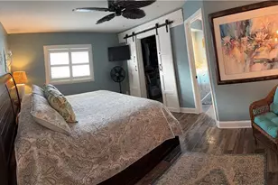 28404 Las Palmas Cir, Bonita Springs, FL 34135 - Photo 10