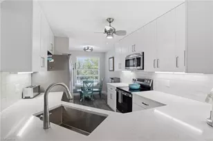 300 Horse Creek Dr, Naples, FL 34110 - Photo 8