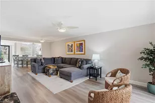 300 Horse Creek Dr, Naples, FL 34110 - Photo 4