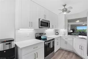 300 Horse Creek Dr, Naples, FL 34110 - Photo 10