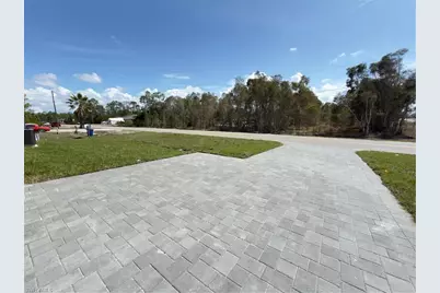 945 Homestead Rd S, Lehigh Acres, FL 33974 - Photo 26