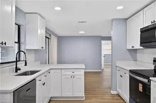 876 Linnaen Terrace NW, Port Charlotte, FL 33948 - Photo 8