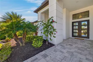 2002 SE 18th Ave, Cape Coral, FL 33990 - Photo 4