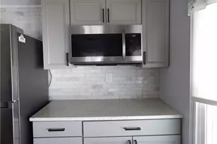 113 Lantern Ln, North Fort Myers, FL 33917 - Photo 8