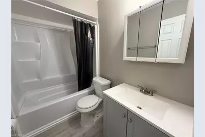 823 Gleason Pkwy #2, Cape Coral, FL 33914 - Photo 16