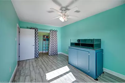 1942 NE 15th St, Cape Coral, FL 33909 - Photo 20