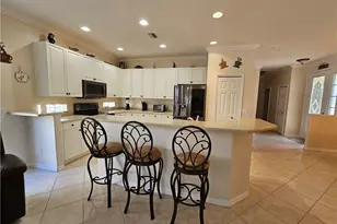 10518 Avila Cir, Fort Myers, FL 33913 - Photo 4