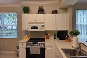 19420 Cromwell Ct, Fort Myers, FL 33912 - Photo 4
