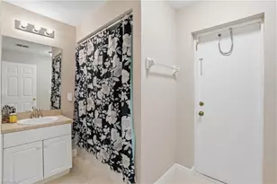 325 NW 9th St, Cape Coral, FL 33993 - Photo 24