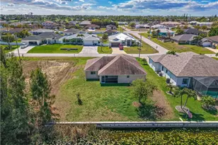 1213 SW 15th Terrace, Cape Coral, FL 33991 - Photo 4