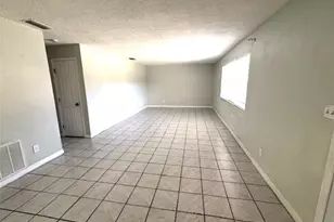 4912 York St, Cape Coral, FL 33904 - Photo 4