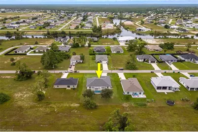 1718 NE 40th Ln, Cape Coral, FL 33909 - Photo 44