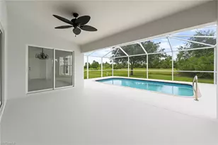 1718 NE 40th Ln, Cape Coral, FL 33909 - Photo 30