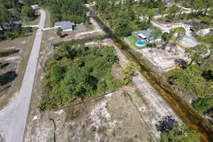 1019 Kaye St E, Lehigh Acres, FL 33974 - Photo 6