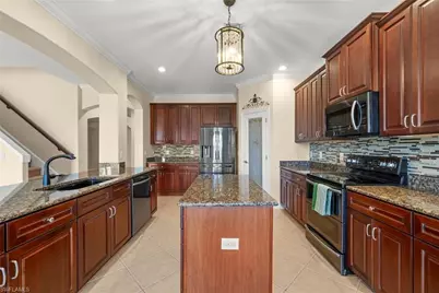 12387 Country Day Cir, Fort Myers, FL 33913 - Photo 14