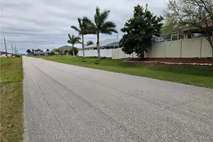 2529 NW 6th St, Cape Coral, FL 33993 - Photo 4