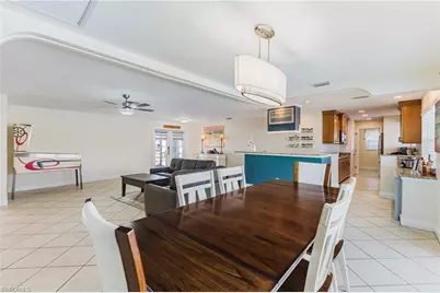 2213 NE 4th St, Cape Coral, FL 33909 - Photo 20