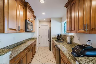 2213 NE 4th St, Cape Coral, FL 33909 - Photo 18