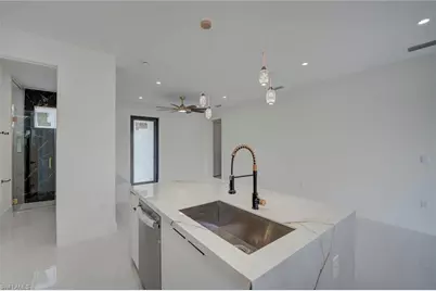 1004 Pine Ave, Lehigh Acres, FL 33972 - Photo 10