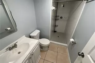 610 SE 13th Ct, Cape Coral, FL 33990 - Photo 8