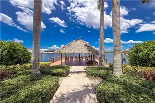 175 Shadroe Cove Cir, Cape Coral, FL 33991 - Photo 36