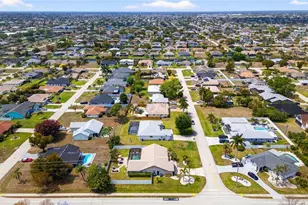 402 SW 37th Ln, Cape Coral, FL 33914 - Photo 44