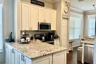 1061 Egrets Walk Cir, Naples, FL 34108 - Photo 6