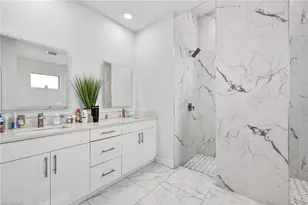 1137 NE 4th Ave, Cape Coral, FL 33909 - Photo 18