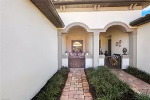 12201 Canal Grande Dr, Fort Myers, FL 33913 - Photo 4