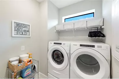 12201 Canal Grande Dr, Fort Myers, FL 33913 - Photo 26