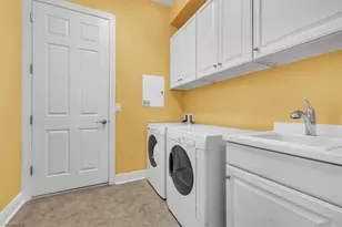 10555 Carena Cir, Fort Myers, FL 33913 - Photo 36