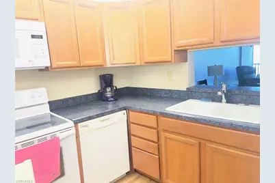 6220 Augusta Dr #301, Fort Myers, FL 33907 - Photo 2