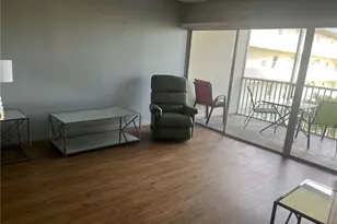 6220 Augusta Dr, Fort Myers, FL 33907 - Photo 6