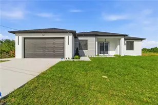 321 Peerless St, Lehigh Acres, FL 33974 - Photo 2