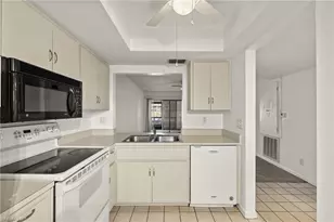 4620 SE 5th Pl, Cape Coral, FL 33904 - Photo 10