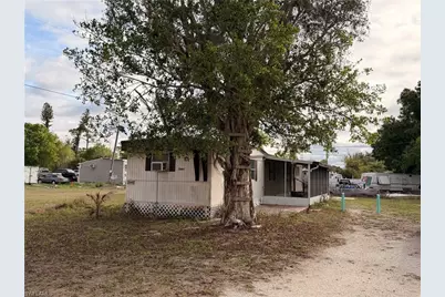 7897 Suncoast Dr, North Fort Myers, FL 33917 - Photo 12