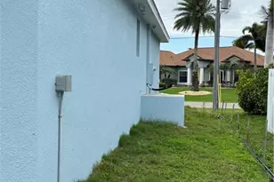 15256 Hennipen Cir, Port Charlotte, FL 33981 - Photo 4