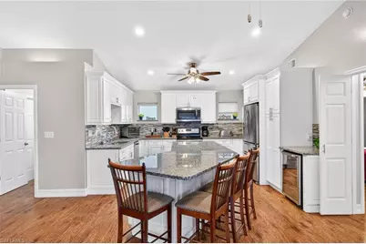 432 NE 18th Ave, Cape Coral, FL 33909 - Photo 4