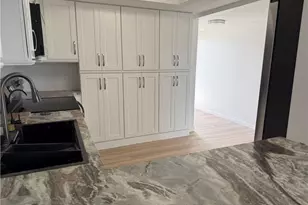 4516 SE 6th Pl, Cape Coral, FL 33904 - Photo 4