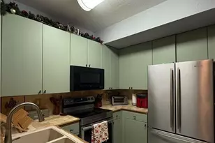 639 NE 21st Ave, Homestead, FL 33033 - Photo 4