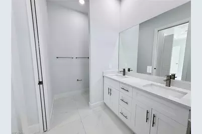 2910 19th St SW, Lehigh Acres, FL 33976 - Photo 22