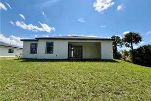 2910 19th St SW, Lehigh Acres, FL 33976 - Photo 34