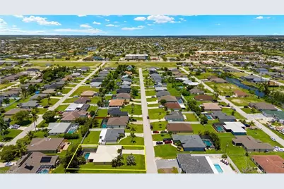 516 SW 27th St, Cape Coral, FL 33914 - Photo 38