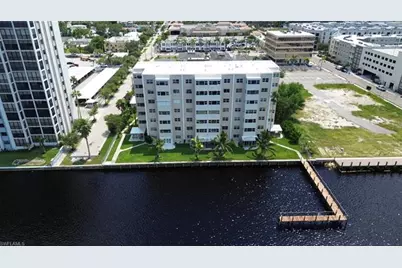 1900 Clifford St #201, Fort Myers, FL 33901 - Photo 2