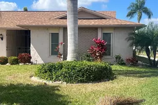 5471 Capbern Ct, Fort Myers, FL 33919 - Photo 4