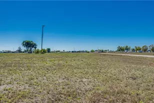 1902 NE 17th Terrace, Cape Coral, FL 33909 - Photo 6