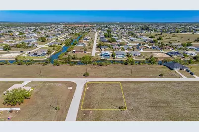 1902 NE 17th Ter, Cape Coral, FL 33909 - Photo 22